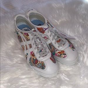 COPY - • Women’s Mexico 66 Sneaker •